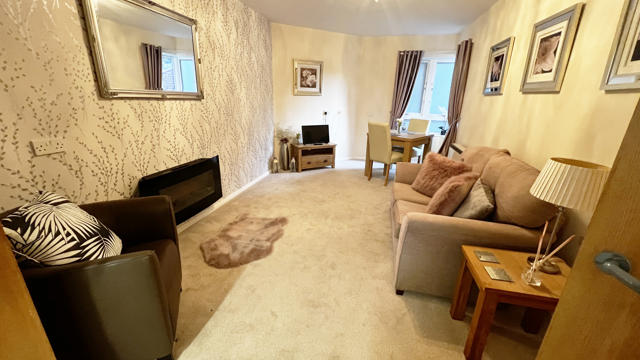 Living Room (6)
